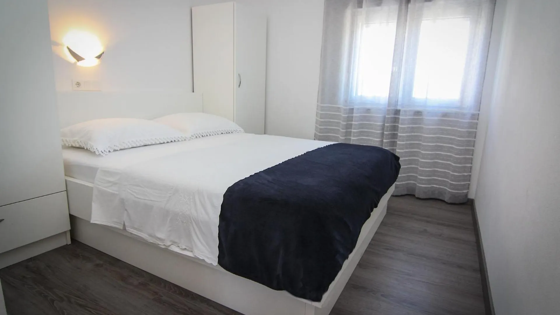 Apartments Biserka G Palit Horvátország
