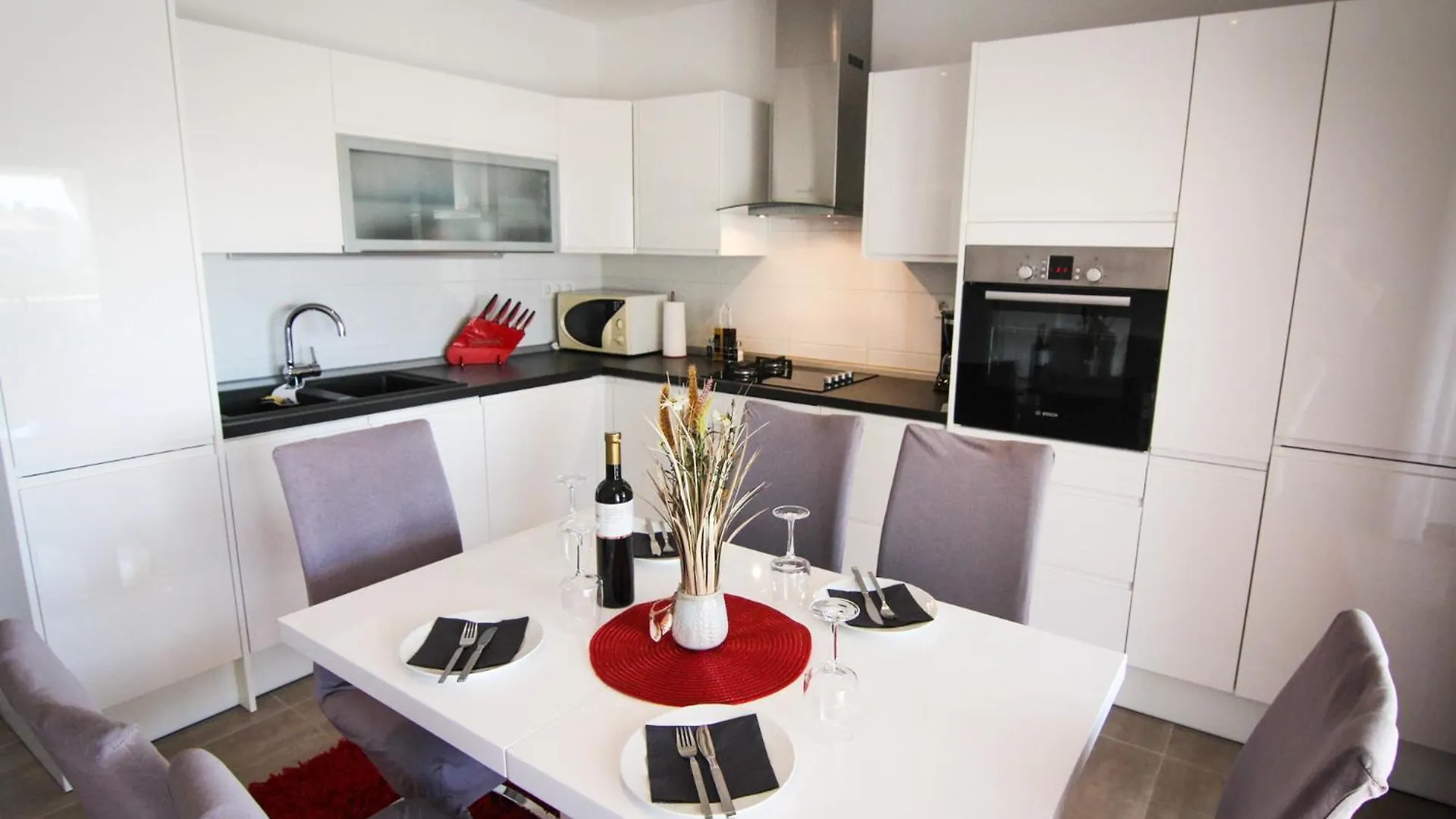 Apartments Biserka G Palit